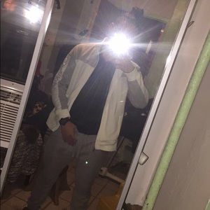 Meet your Posher, Xavier